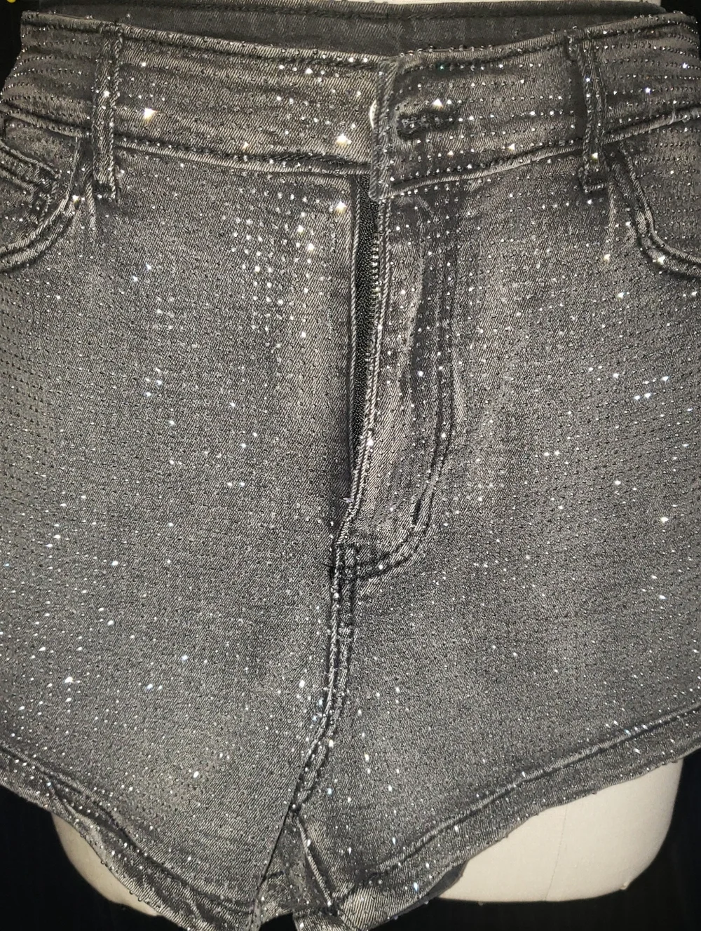 NWT Legend Black Cotton Dazzle Stretch Denim Shorts L